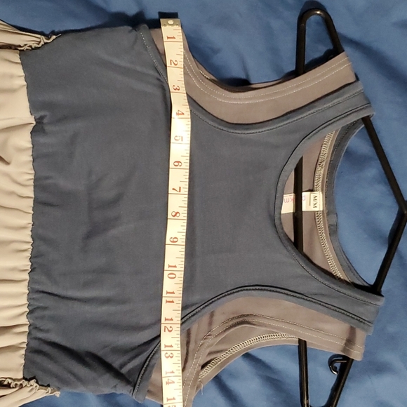 Dress - Picture 6 of 6